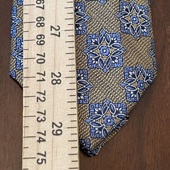 Jos. A. Bank Reserve Gold Blue 100% Silk Men’s Neck Tie Made In China - Picture 5 of 9